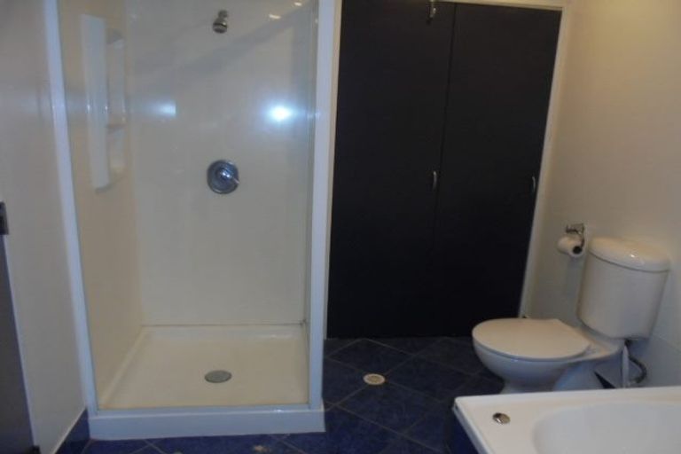 Photo of property in Courtenay Apartments, 703/120 Courtenay Place, Te Aro, Wellington, 6011