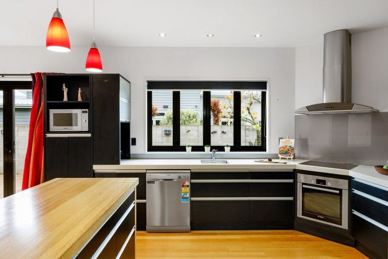 Photo of property in 62 Palliser Drive, Huntington, Hamilton, 3210