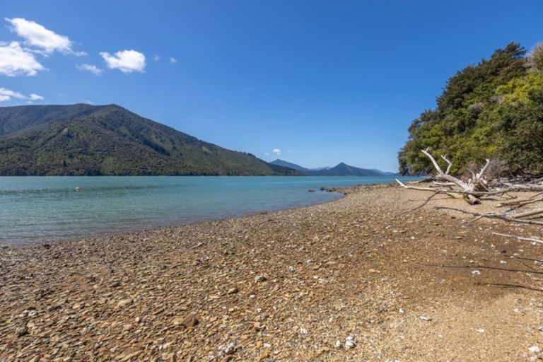 Photo of property in 600 Moetapu Bay Road, Moetapu Bay, Picton, 7282