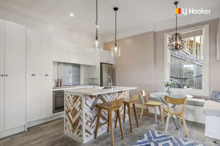 Photo of property in 52 Sutherland Street, Dunedin Central, Dunedin, 9016