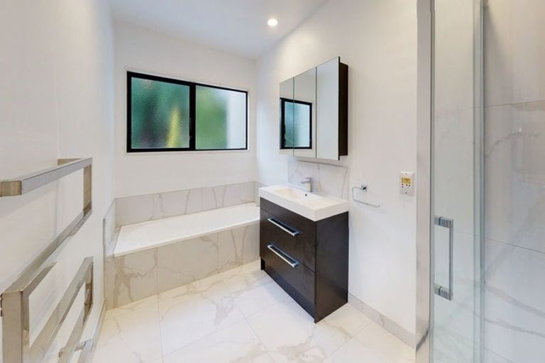 Photo of property in 65 Nevay Road, Miramar, Wellington, 6022