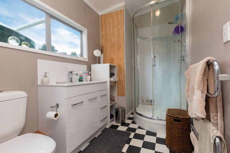 Photo of property in 16 Fletcher Road, Waimauku, 0881