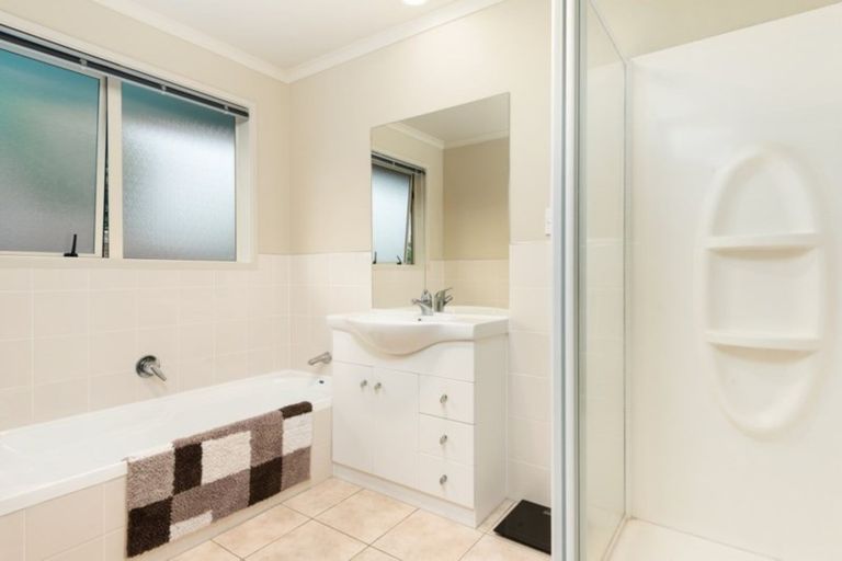 Photo of property in 5 Montrose Place, Pyes Pa, Tauranga, 3112