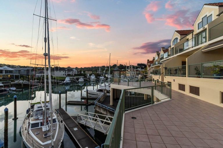Photo of property in 14 Harbour Village Drive, Gulf Harbour, Whangaparaoa, 0930