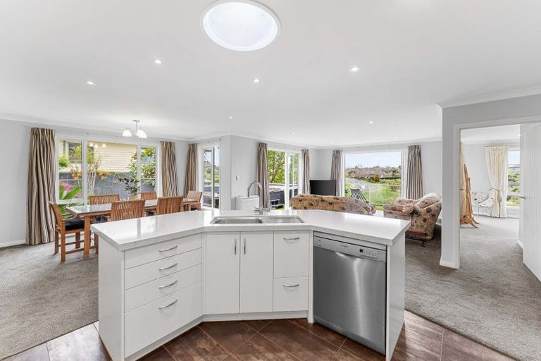 Photo of property in 3 Sutton Way, Bethlehem, Tauranga, 3110