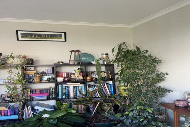 Photo of property in 4 Kerewhenua Crescent, Hobsonville, Auckland, 0616