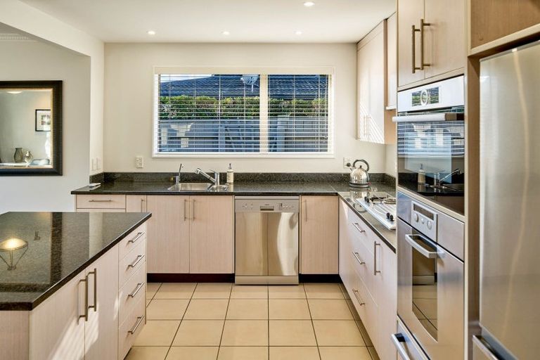 Photo of property in 1/6 Cornwall Street, Hutt Central, Lower Hutt, 5010