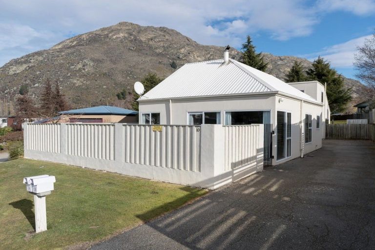 Photo of property in 10 Alta Place, Frankton, Queenstown, 9300