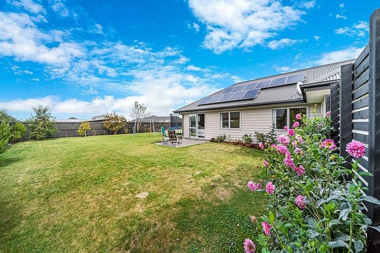 Photo of property in 14 Shona Lane, West Melton, 7618