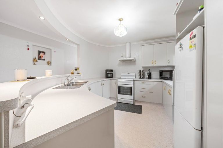 Photo of property in 7a Fantome Place, Whalers Gate, New Plymouth, 4310