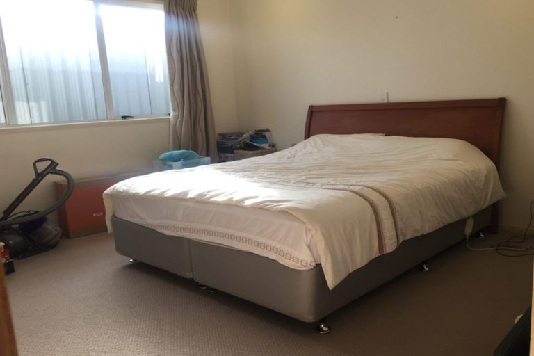 Photo of property in 2/71 Howe Street, Howick, Auckland, 2014