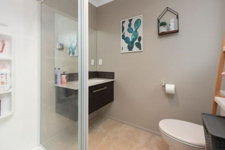 Photo of property in 14 Watene Way, Welcome Bay, Tauranga, 3112