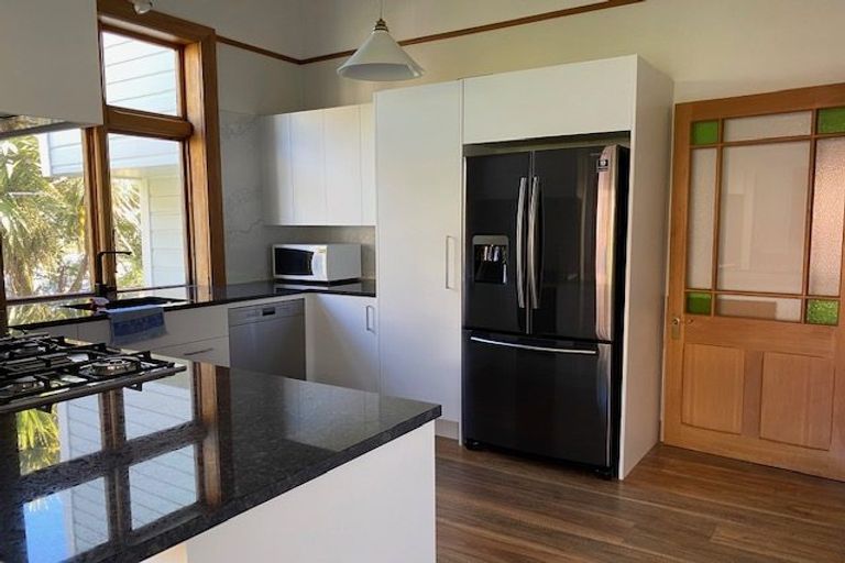 Photo of property in 4 Batham Drive, Mount Victoria, Wellington, 6011