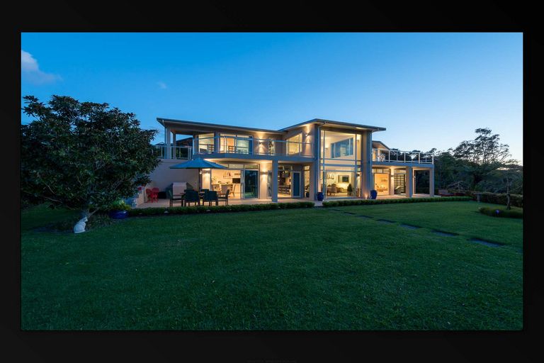 Photo of property in 38 Rarere Terrace, Kerikeri, 0230