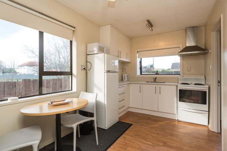 Photo of property in 2/60a Somme Street, St Albans, Christchurch, 8014