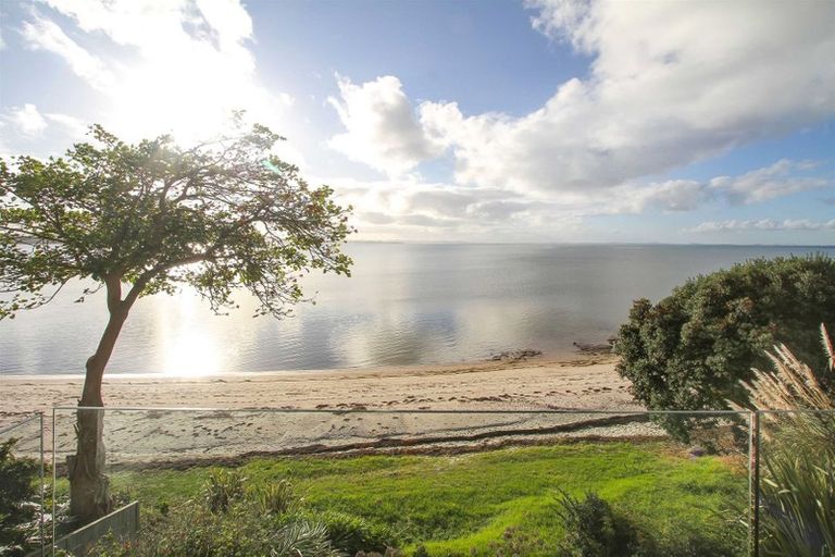 Photo of property in 121 Torkar Road, Clarks Beach, 2122