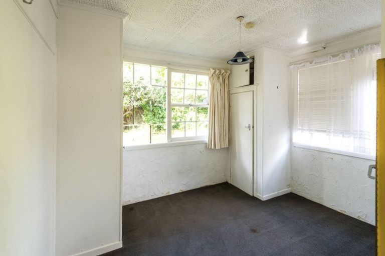 Photo of property in 15 Catalina Crescent, Forrest Hill, Auckland, 0620