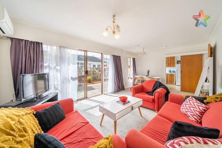 Photo of property in 51b Ludlam Crescent, Woburn, Lower Hutt, 5010