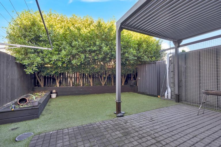 Photo of property in 2 Kerewhenua Crescent, Hobsonville, Auckland, 0616