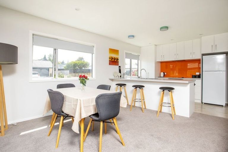 Photo of property in 18 Tarata Grove, Lansdowne, Masterton, 5810