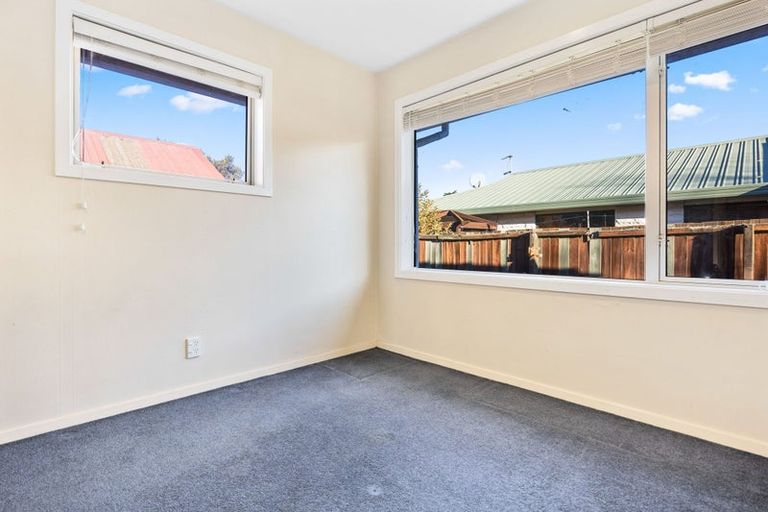 Photo of property in 14 Withells Road, Avonhead, Christchurch, 8042