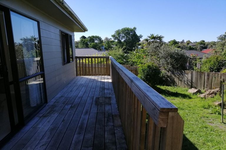 Photo of property in 7 Styca Place, Sunnyvale, Auckland, 0612