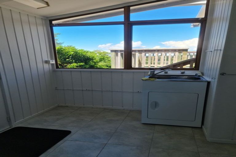 Photo of property in 4 Thelma Crescent, Torbay, Auckland, 0630