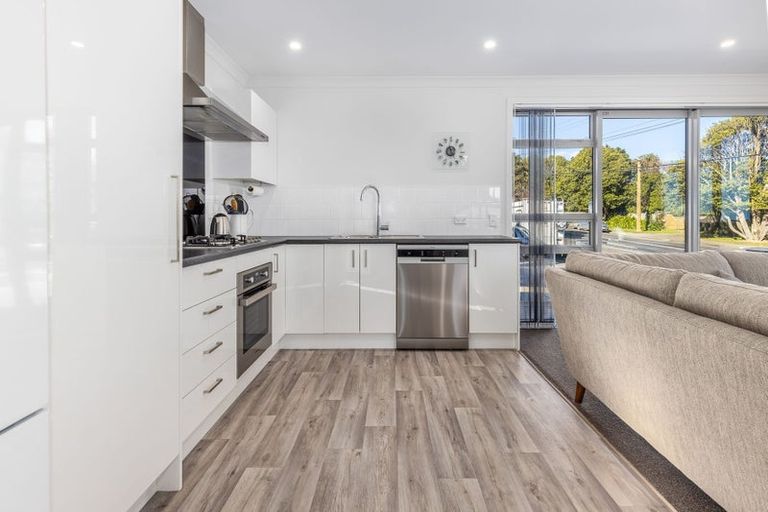 Photo of property in 39 Ruapehu Street, Paraparaumu, 5032