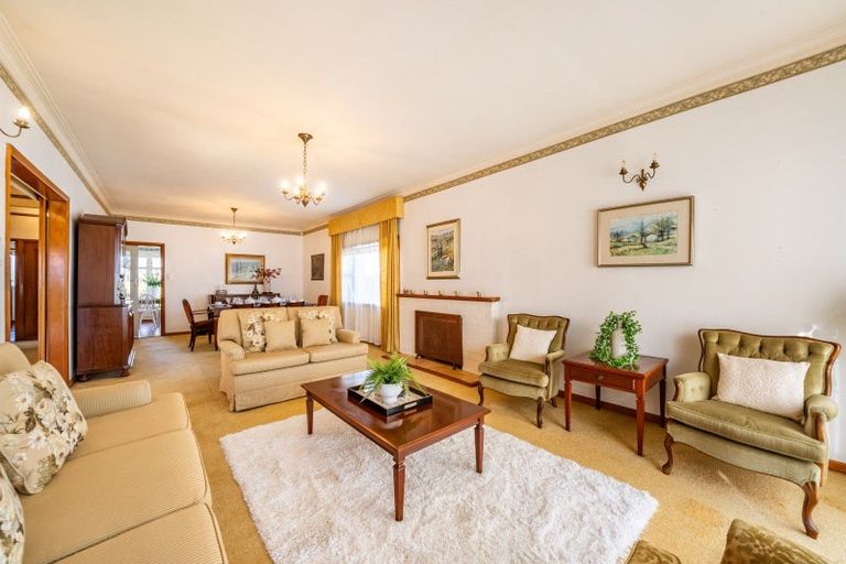 Photo of property in 35 Ropata Crescent, Boulcott, Lower Hutt, 5010