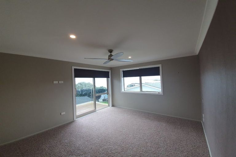 Photo of property in 49a Torkar Road, Clarks Beach, 2122