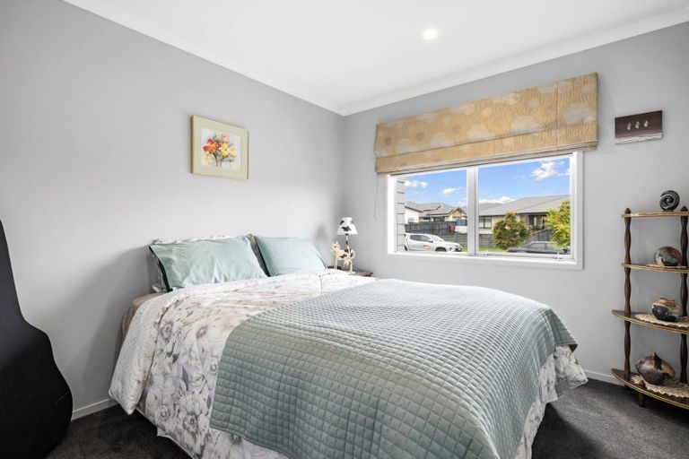 Photo of property in 120 Puhirake Crescent, Pyes Pa, Tauranga, 3112