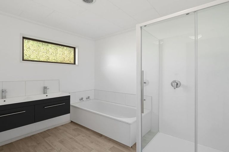 Photo of property in 30a Donegal Crescent, Tamatea, Napier, 4112