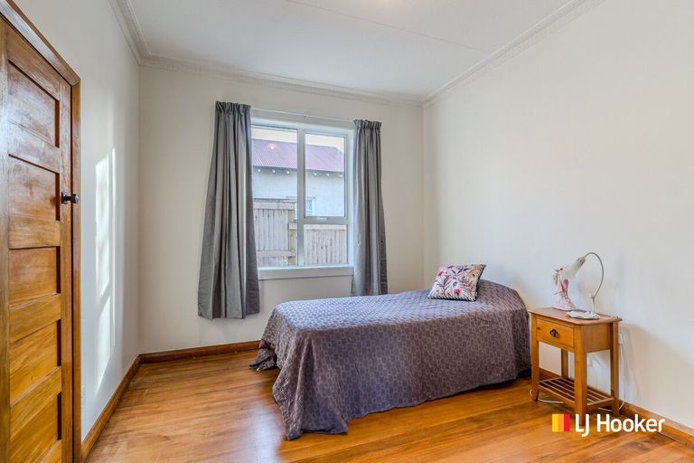 Photo of property in 1 Glenross Street, Glenross, Dunedin, 9011