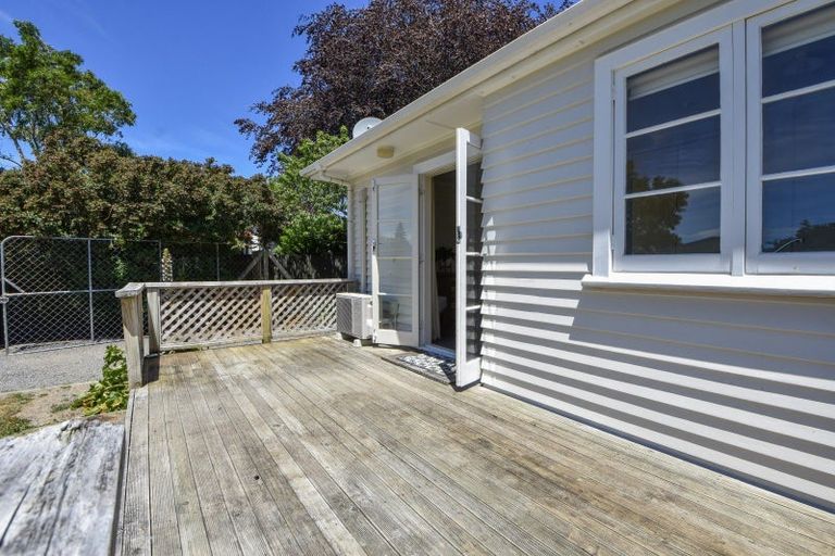 Photo of property in 15 Moreton Road, Carterton, 5713