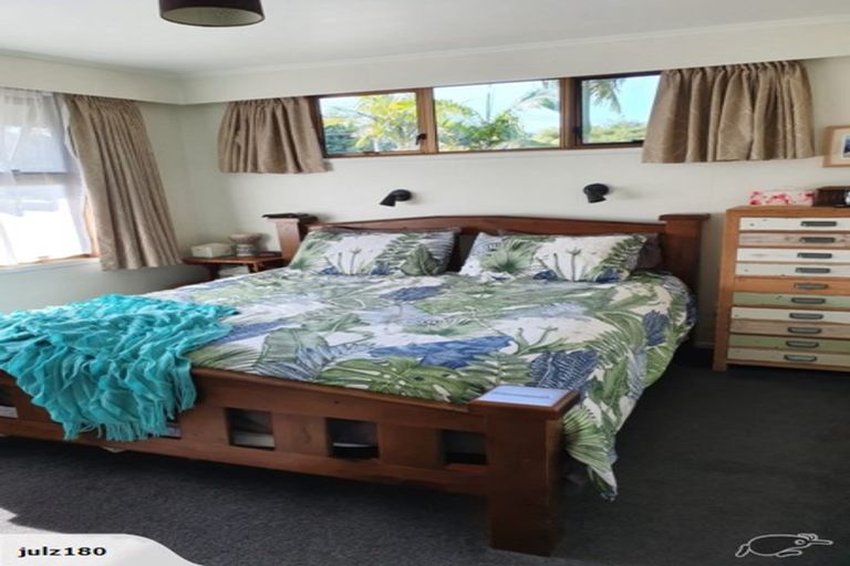 Photo of property in 30 Driving Creek Road, Coromandel, 3506