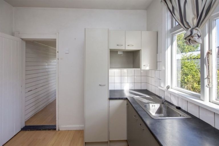 Photo of property in 64 Smith Street, Woolston, Christchurch, 8062