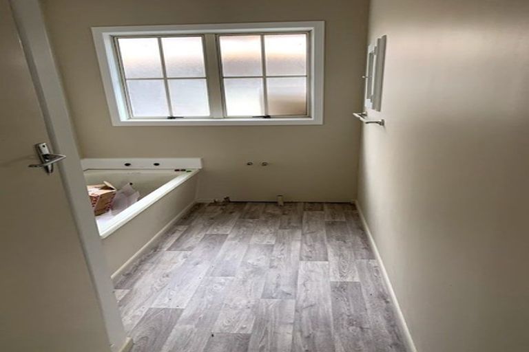 Photo of property in 26 West Coast Road, Te Kopuru, 0371