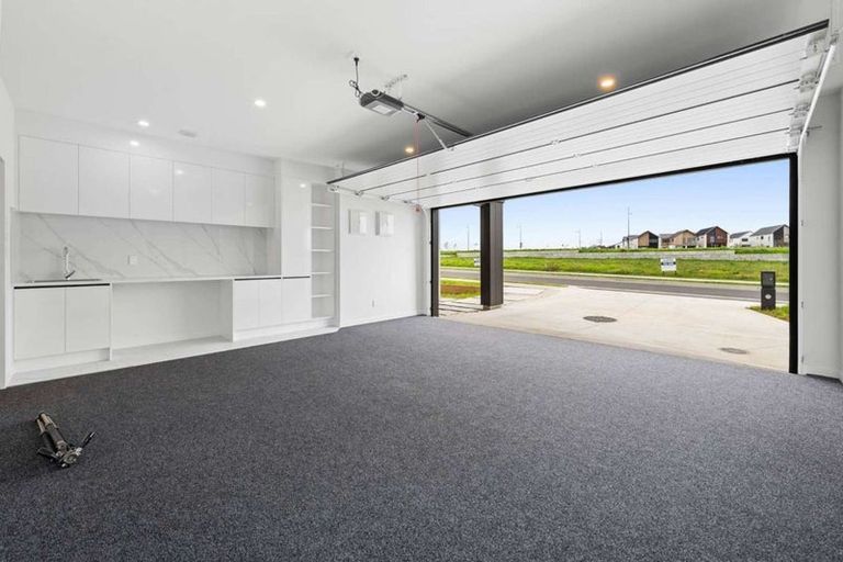 Photo of property in 12 Kobe Street, Karaka, 2580