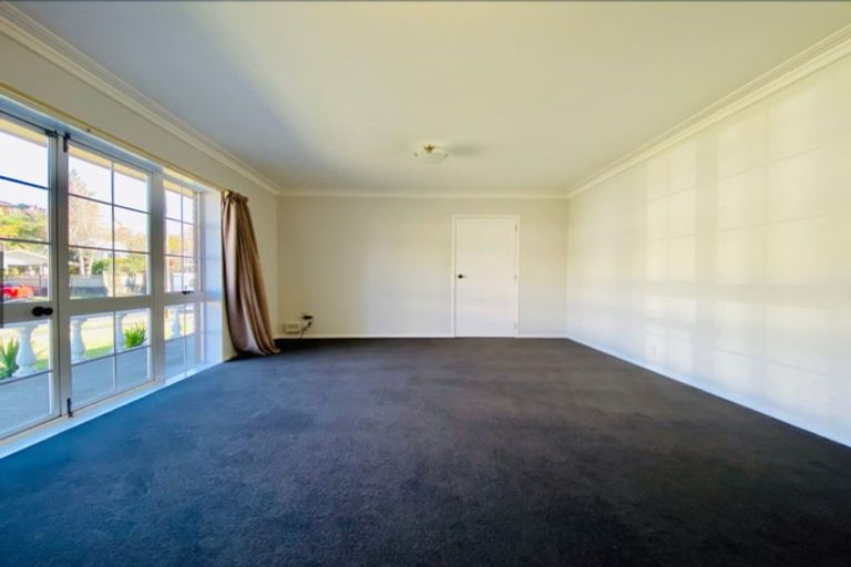 Photo of property in 12 Pentland Place, Highlands Park, New Plymouth, 4312