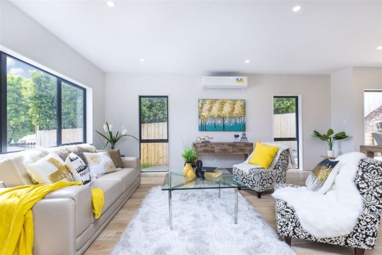 Photo of property in 34c Rodney Street, Howick, Auckland, 2014