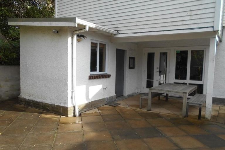 Photo of property in 83 Bolton Street, Kelburn, Wellington, 6012