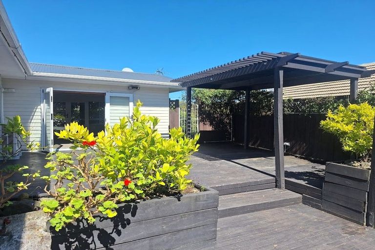 Photo of property in 18 Craig Grove, Elderslea, Upper Hutt, 5018