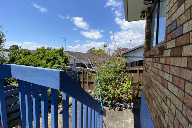 Photo of property in 33 Dianne Louise Drive, Half Moon Bay, Auckland, 2012