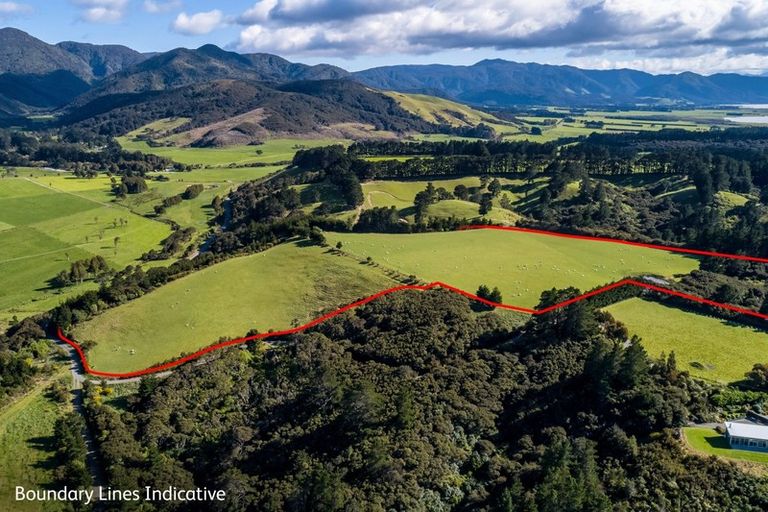 Photo of property in 2943a Western Lake Road, Western Lake, Featherston, 5773