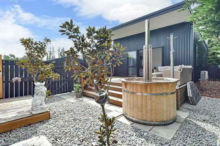 Photo of property in 69a Douglas Road, Amberley, 7410