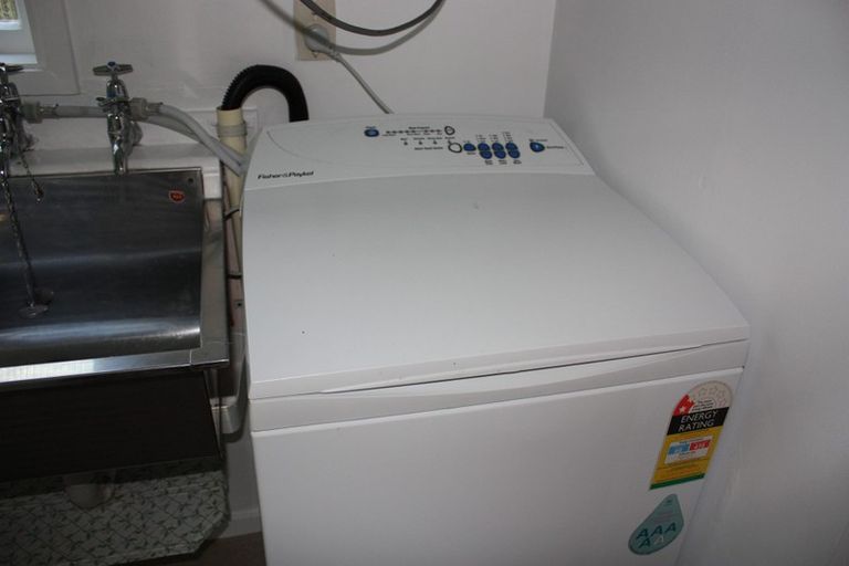 Photo of property in 10 Cheshire Street, Wilton, Wellington, 6012