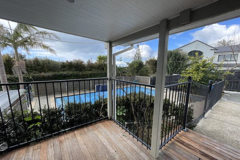 Photo of property in 2 Aotearoa Terrace, Murrays Bay, Auckland, 0630