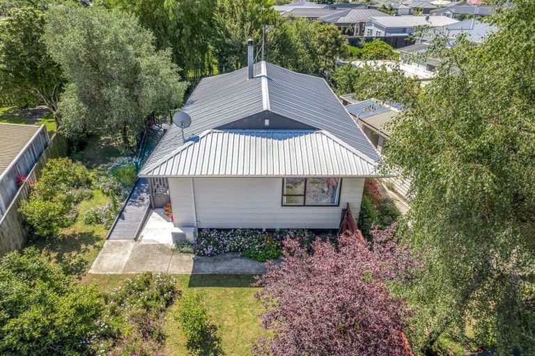 Photo of property in 20 Linwood Drive, Paraparaumu, 5032