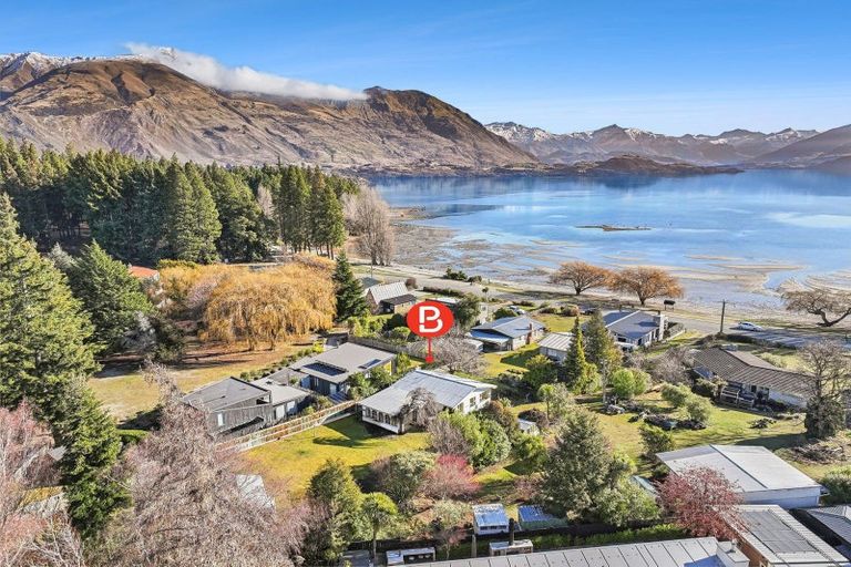 Photo of property in 21 Aubrey Road, Wanaka, 9305