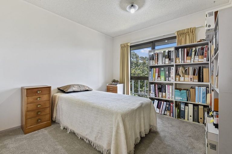 Photo of property in 2 Paulownia Place, Totara Heights, Auckland, 2105